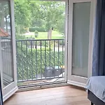 10 Schellinkhout