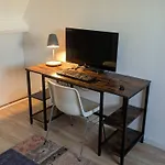 10 * Schellinkhout