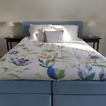 Holiday home 10 *