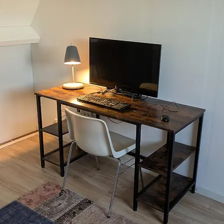 10 * Schellinkhout